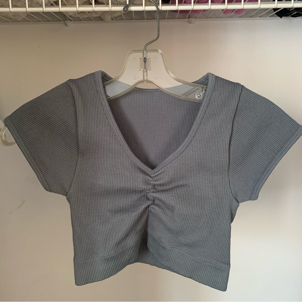 GILLY HICKS RIBBED SEAMLESS CINCHED TOP